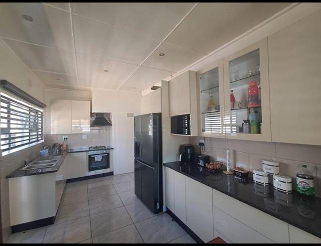 3 BEDROOM PROPERTY TO RENT IN COMET